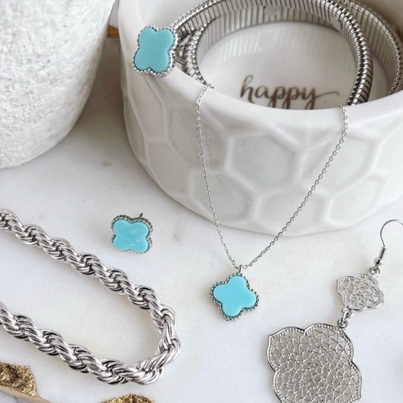 Park Lane Lana Earrings in Baby Blue! BNWT!! - Picture 2 of 5